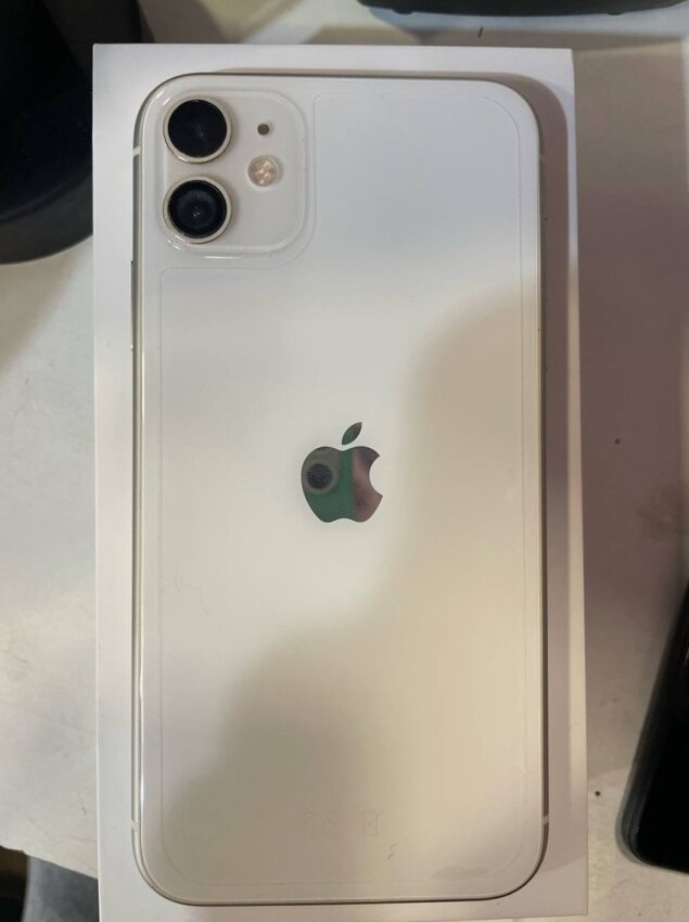Смартфон iPhone 11 128 Gb