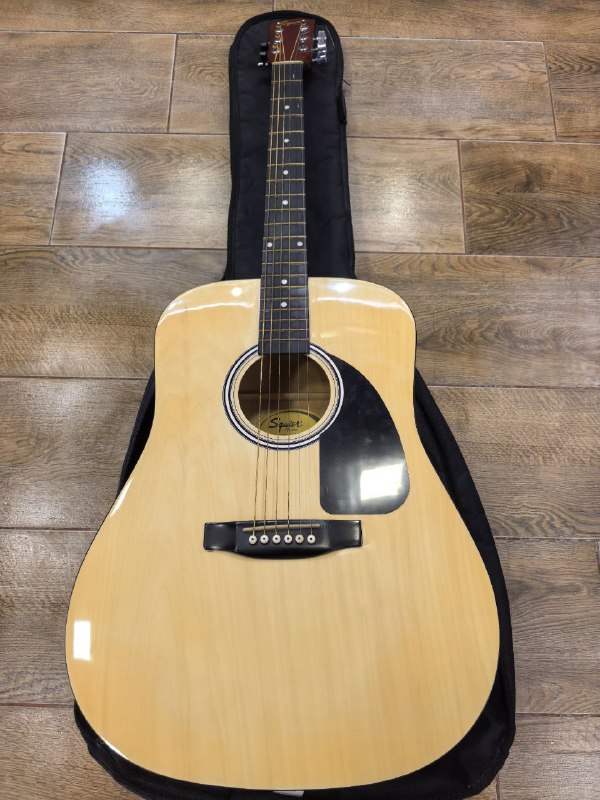 Гитара Squier by Fender