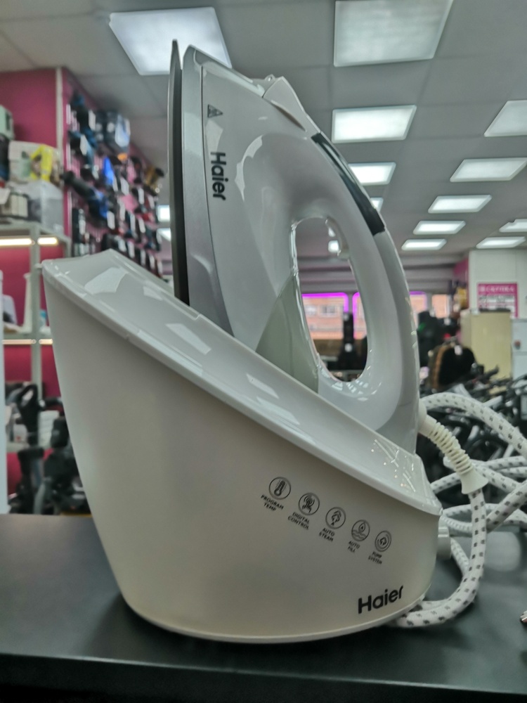 Утюг HAIER