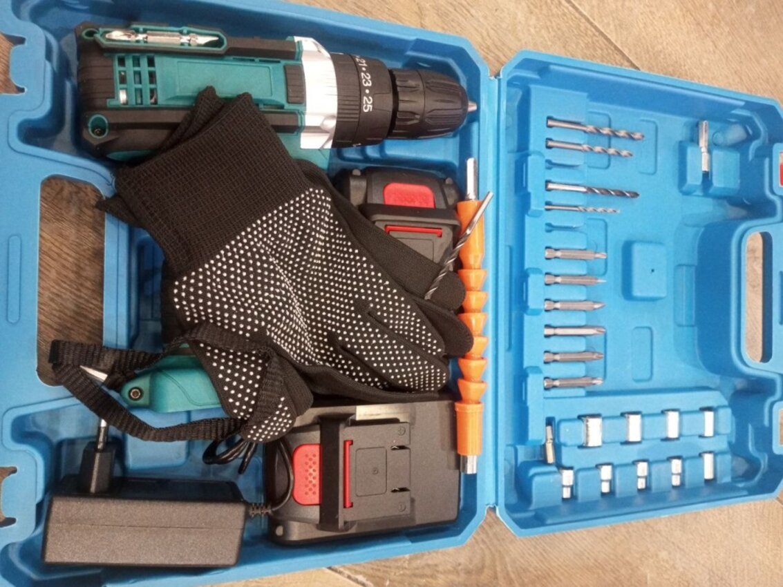 Шуруповерт Makita 18v