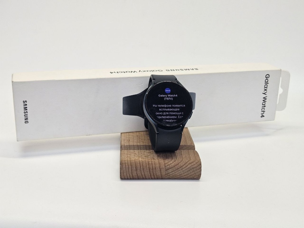 Смарт-браслет Samsung Galaxy Watch4