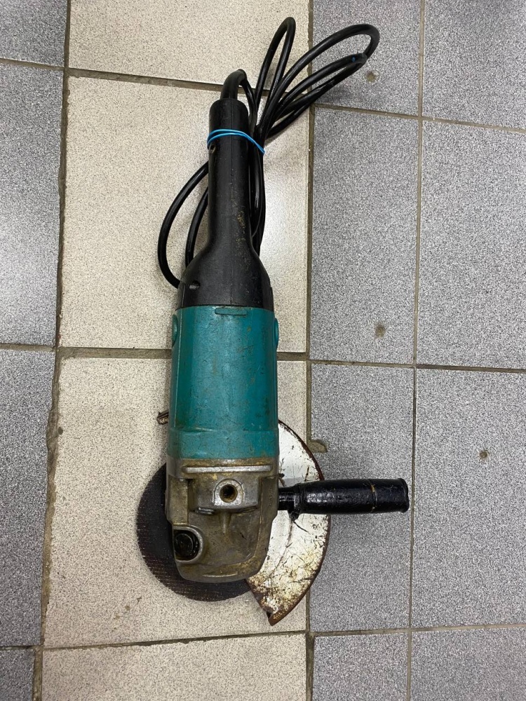 УШМ (Болгарка) Makita 9069