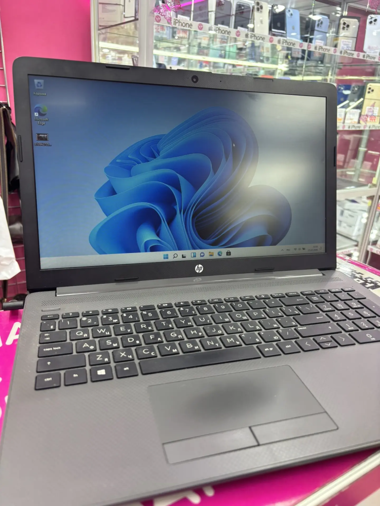 Ноутбук HP Intel-4020/4RAM/256SSD/intelHD