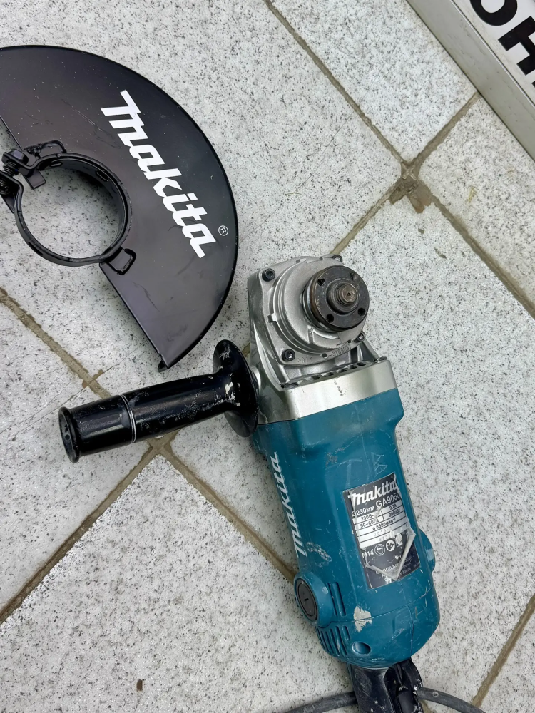 УШМ (Болгарка) MAKITA